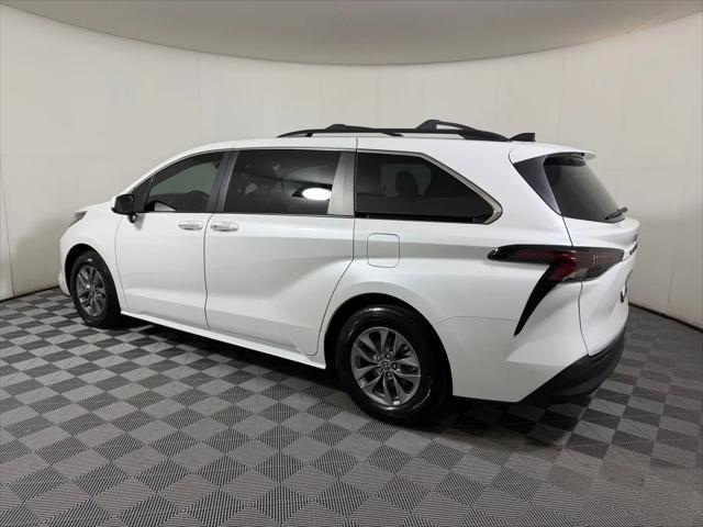 2023 Toyota Sienna XLE
