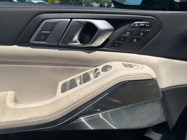 2021 BMW X7 M50i