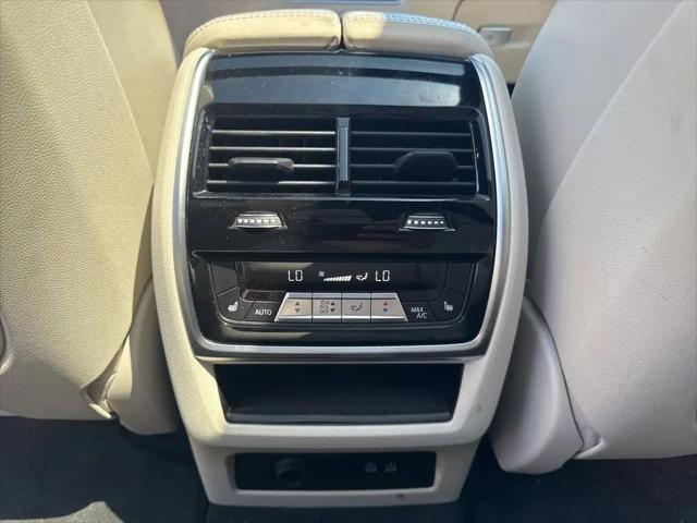 2021 BMW X7 M50i