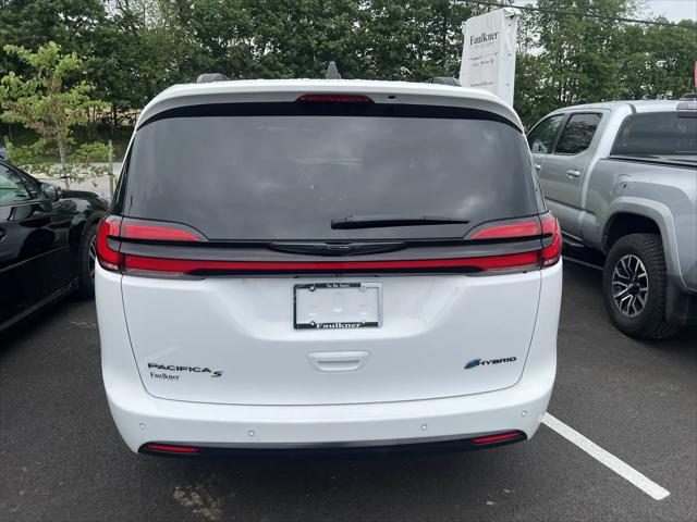 2025 Chrysler Pacifica Hybrid Premiuim S Appearance Package