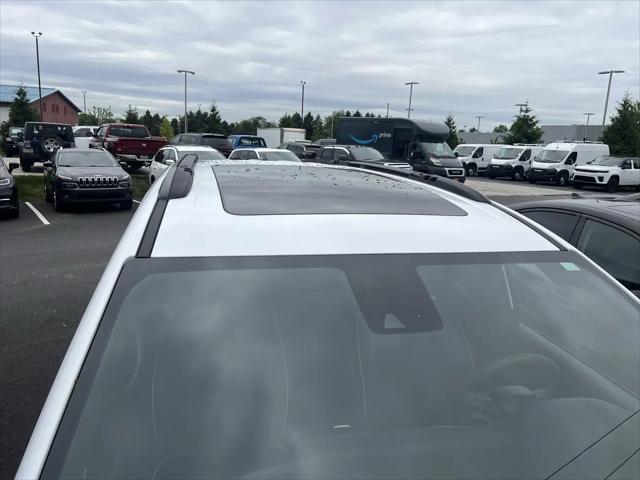 2025 Chrysler Pacifica Hybrid Premiuim S Appearance Package