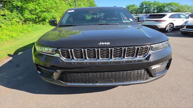 2026 Jeep Grand Cherokee Altitude 4x4