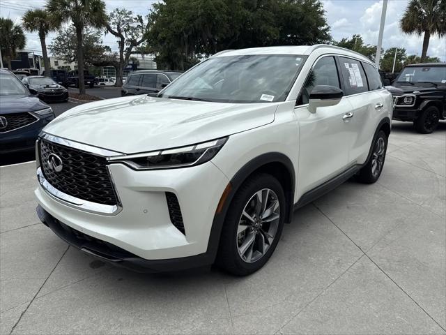 2023 INFINITI QX60 LUXE