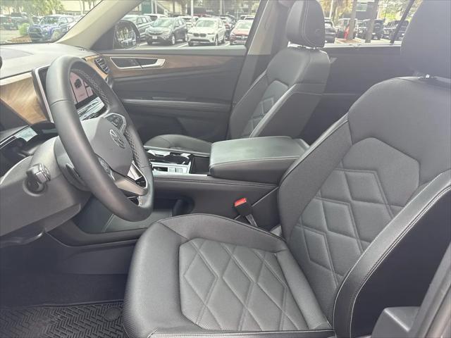2024 Volkswagen Atlas 2.0T SE w/Technology