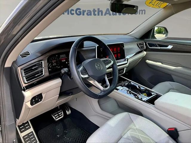 2024 Volkswagen Atlas 2.0T SEL Premium R-Line