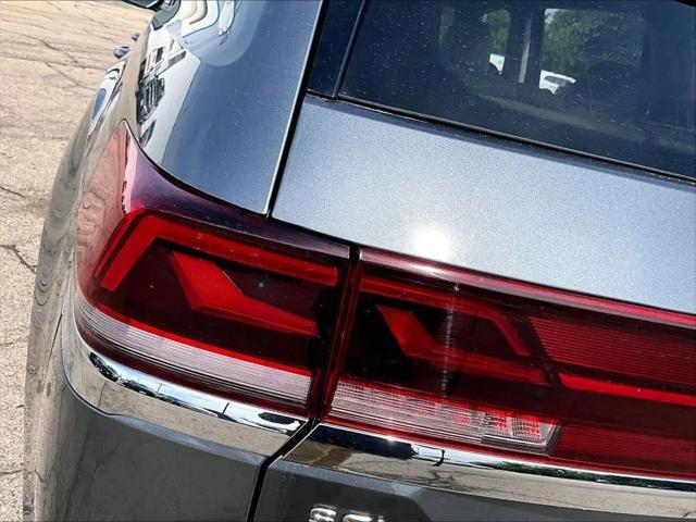 2024 Volkswagen Atlas 2.0T SEL Premium R-Line