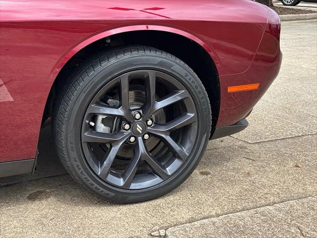 2021 Dodge Challenger SXT