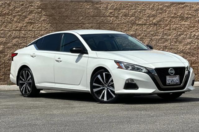 2022 Nissan Altima SR FWD