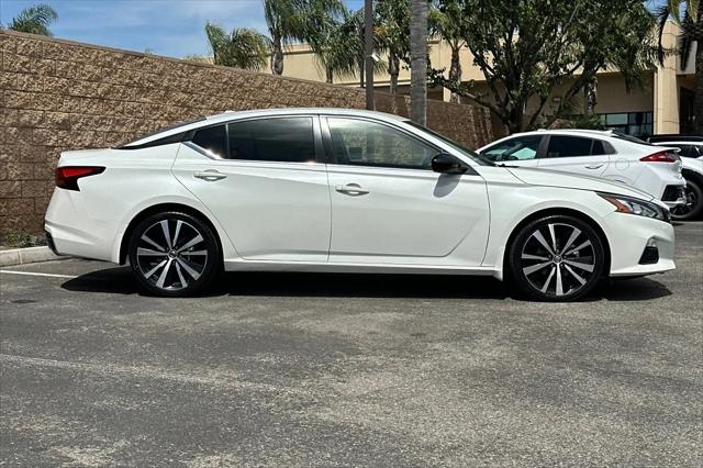 2022 Nissan Altima SR FWD