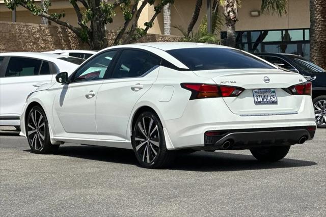 2022 Nissan Altima SR FWD