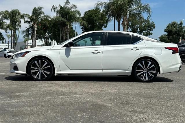2022 Nissan Altima SR FWD