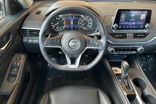 2022 Nissan Altima SR FWD