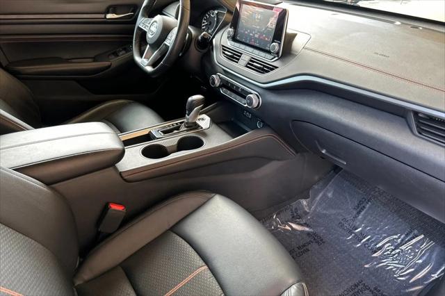 2022 Nissan Altima SR FWD