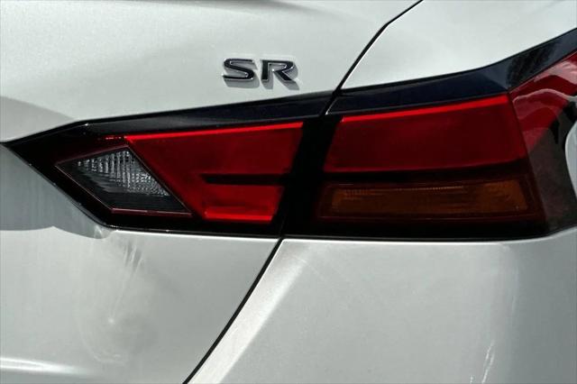 2022 Nissan Altima SR FWD