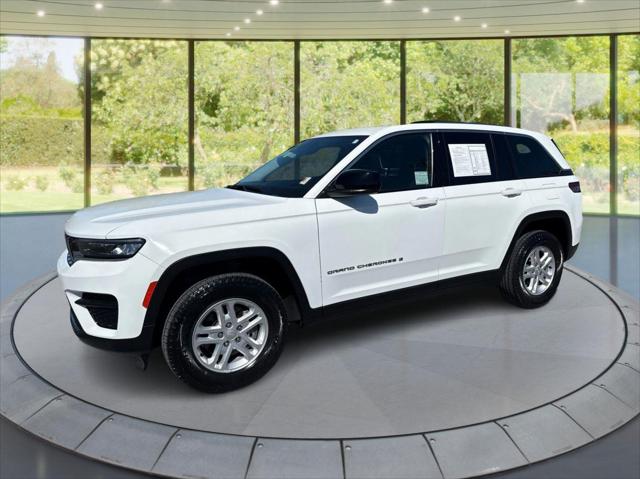 2022 Jeep Grand Cherokee Laredo 4x4