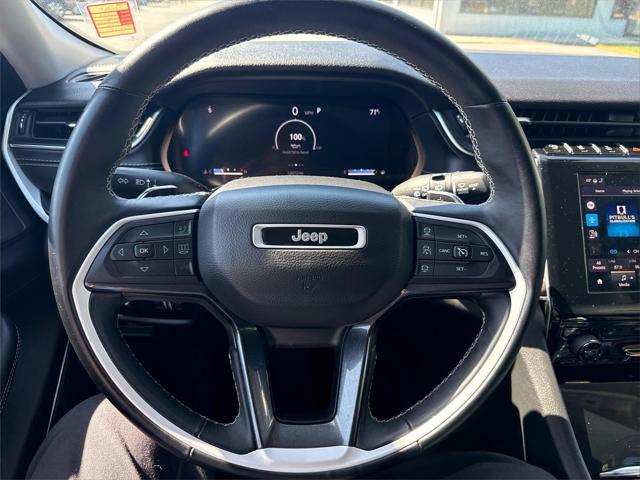 2022 Jeep Grand Cherokee Laredo 4x4