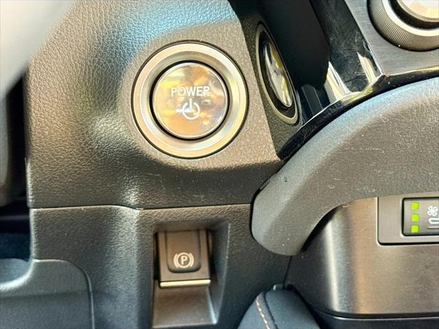 2023 Lexus ES 300h Luxury