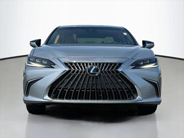 2023 Lexus ES 300h Luxury