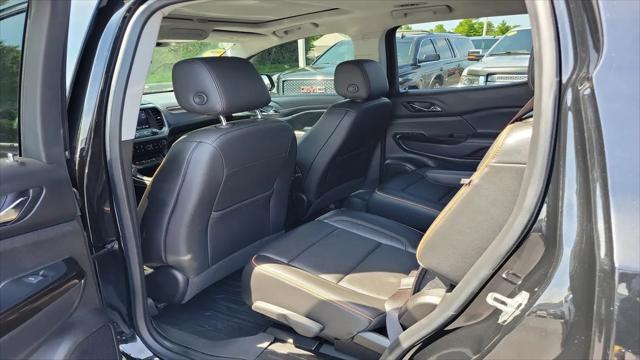2023 GMC Acadia AWD AT4