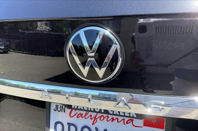 2022 Volkswagen Atlas 3.6L V6 SE w/Technology
