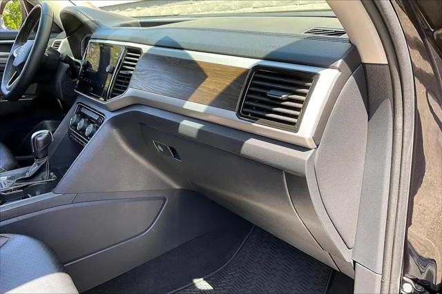 2022 Volkswagen Atlas 3.6L V6 SE w/Technology