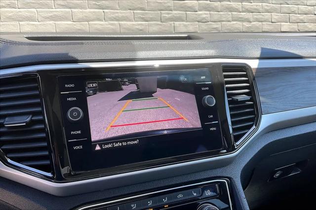 2022 Volkswagen Atlas 3.6L V6 SE w/Technology