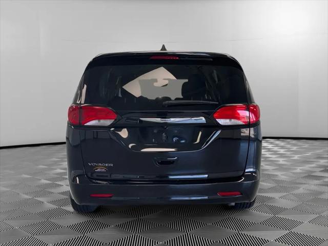2024 Chrysler Voyager LX