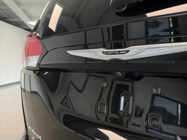 2024 Chrysler Voyager LX