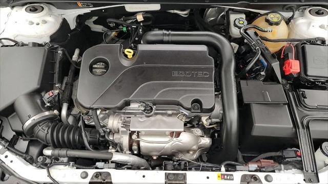 2022 Chevrolet Malibu FWD 1FL