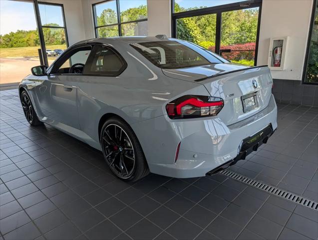 2026 BMW M240 i xDrive