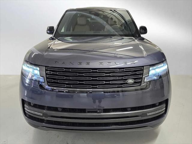 2026 Land Rover Range Rover P400 SE 7 Seat