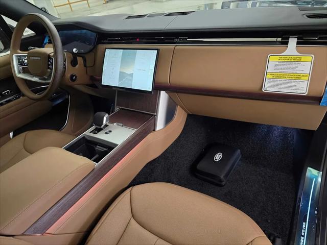 2026 Land Rover Range Rover P400 SE 7 Seat