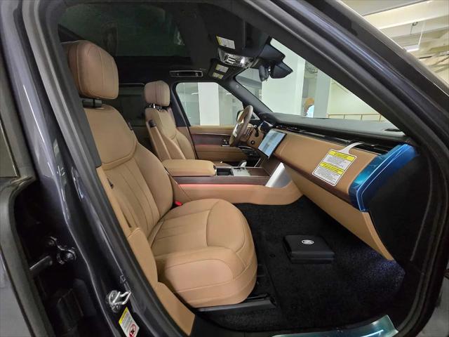 2026 Land Rover Range Rover P400 SE 7 Seat