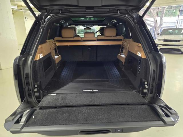 2026 Land Rover Range Rover P400 SE 7 Seat