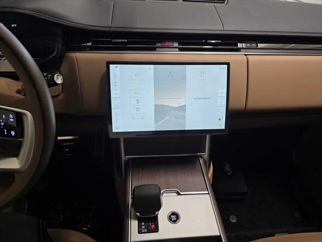 2026 Land Rover Range Rover P400 SE 7 Seat