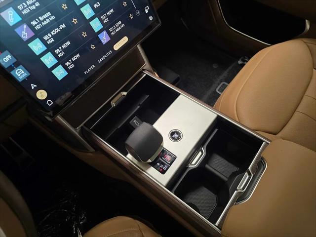 2026 Land Rover Range Rover P400 SE 7 Seat