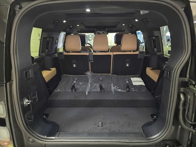 2026 Land Rover Defender P300 S