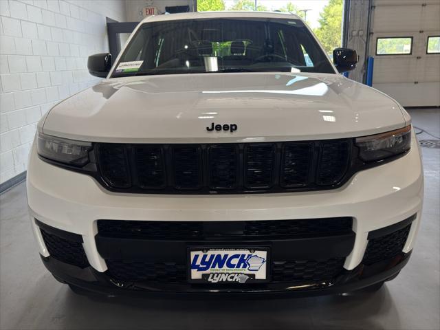 2023 Jeep Grand Cherokee L Altitude X 4x4