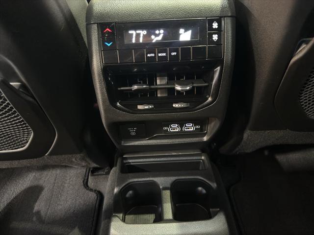 2023 Jeep Grand Cherokee L Altitude X 4x4
