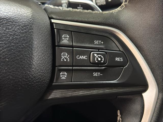 2023 Jeep Grand Cherokee L Altitude X 4x4