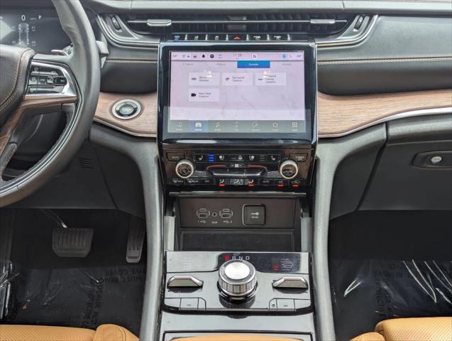 2022 Jeep Grand Cherokee Summit 4x4