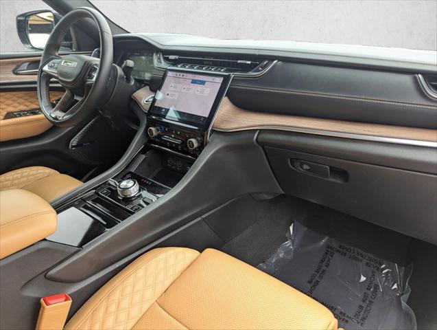 2022 Jeep Grand Cherokee Summit 4x4