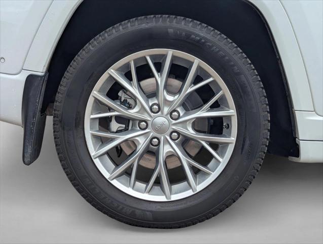 2022 Jeep Grand Cherokee Summit 4x4