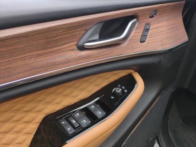 2022 Jeep Grand Cherokee L Summit 4x4