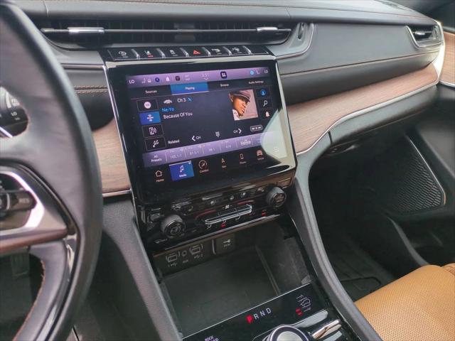 2022 Jeep Grand Cherokee L Summit 4x4
