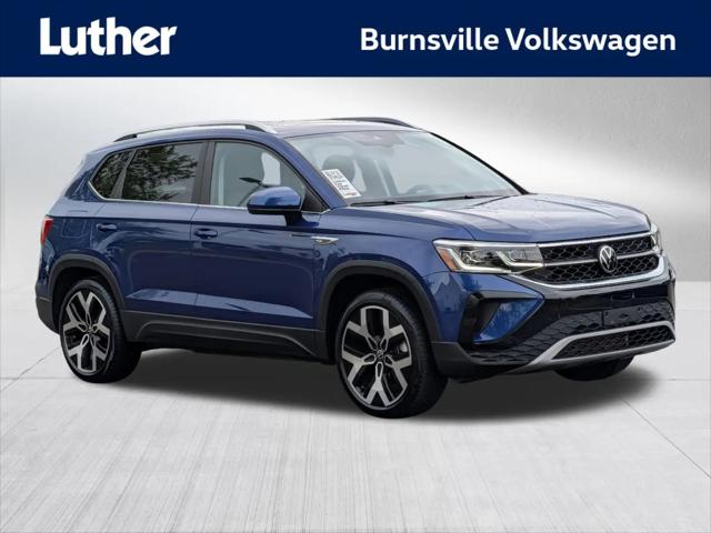 2023 Volkswagen Taos 1.5T SEL for sale in Burnsville, MN
