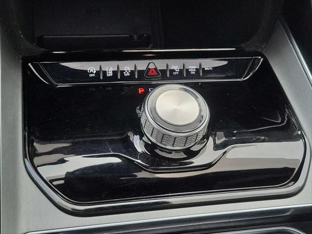 2023 Jeep Wagoneer Series II Carbide 4x2