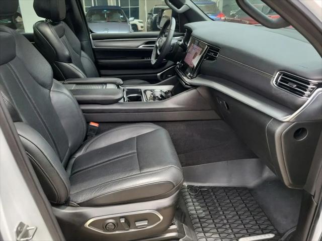 2023 Jeep Wagoneer Series II Carbide 4x2