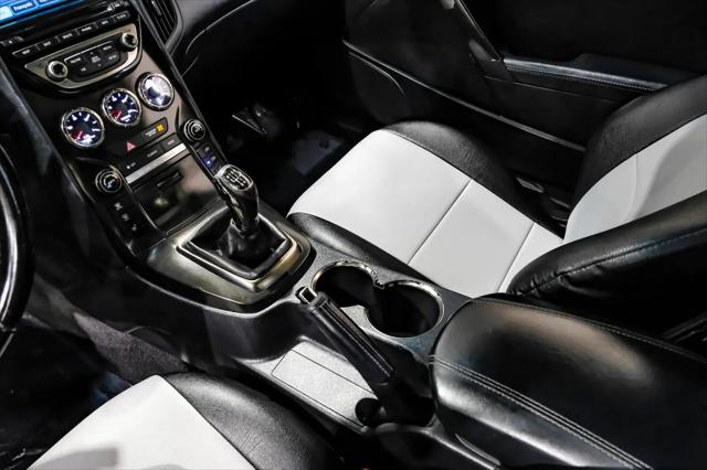 2013 Hyundai Genesis Coupe 3.8 Track