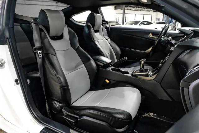 2013 Hyundai Genesis Coupe 3.8 Track